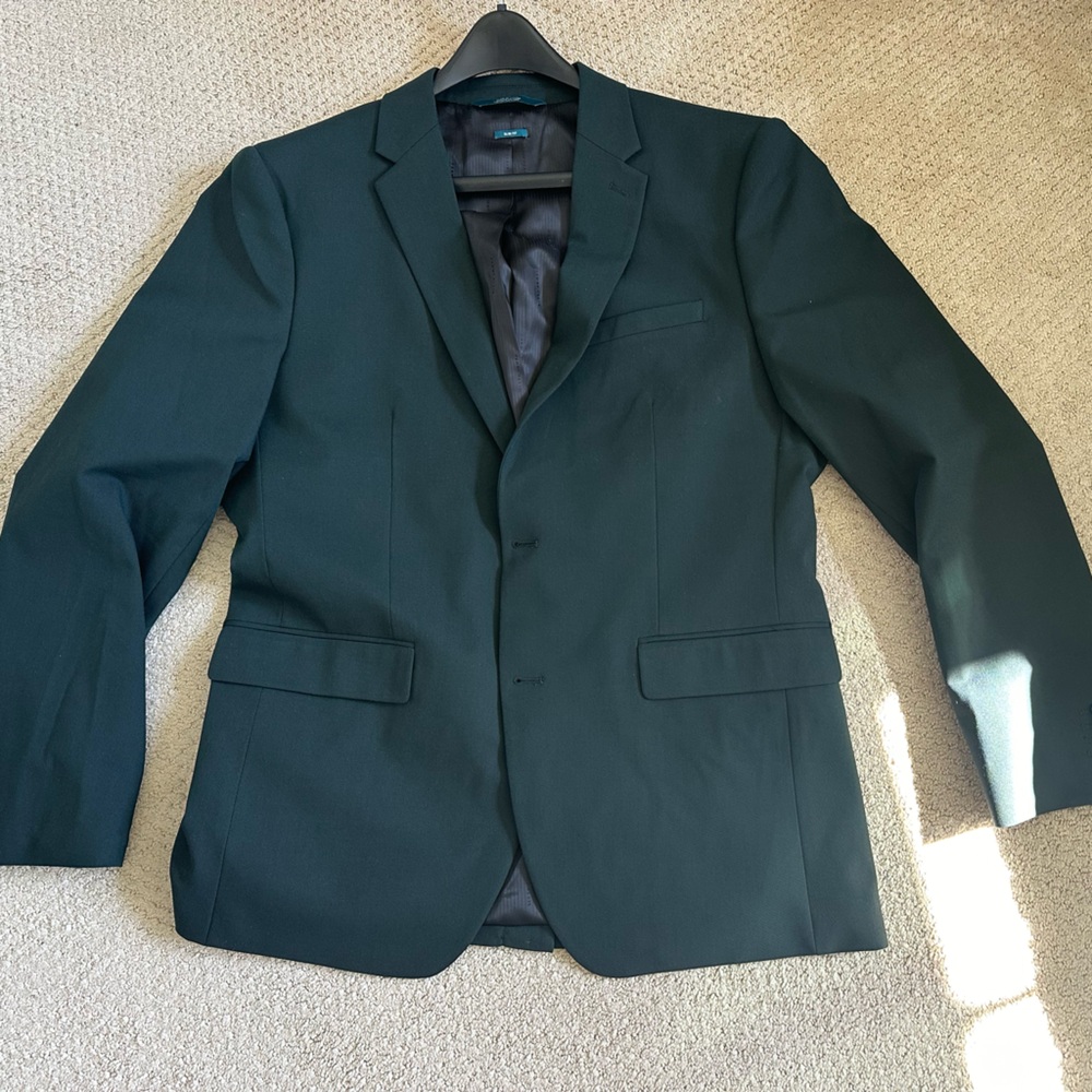 Perry Ellis Men’s suit jacket NWOT